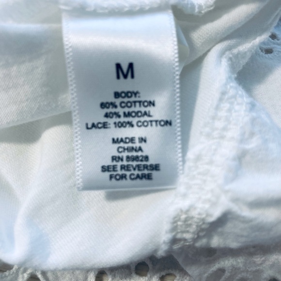 LOGO by Lori Goldstein Eyelet Hem Top M White Boho Minimalist new - Picture 5 of 10
